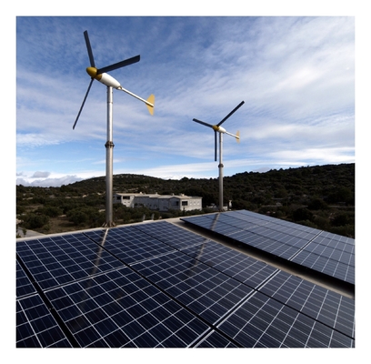 Προσαρμοσμένο 3kw 5kw 10kw αιολικό ηλιακό σύστημα ηλεκτρικής ενέργειας αιολικής ενέργειας εκτός δικτύου με μπαταρία Lifepo4