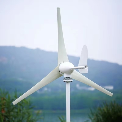 Προσιτό 5KW αιολικό ηλιακό σύστημα ενέργειας με καθαρό μετατροπέα κύματος και χαμηλή συχνότητα